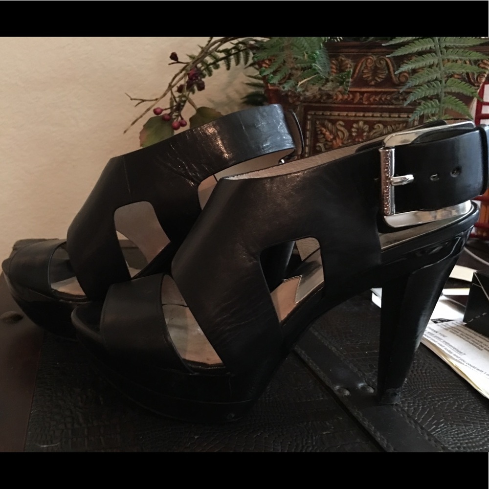 Michael Kors Heels. Black